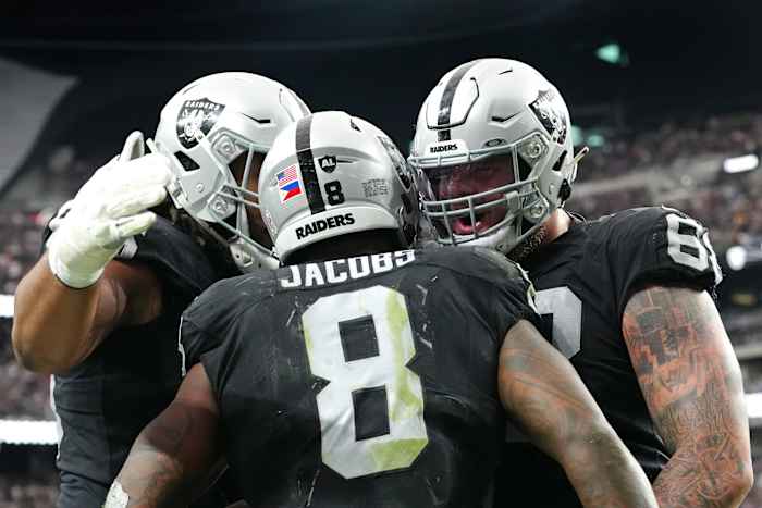 Las Vegas Raiders running back grades for the 2023-24 NFL regular season